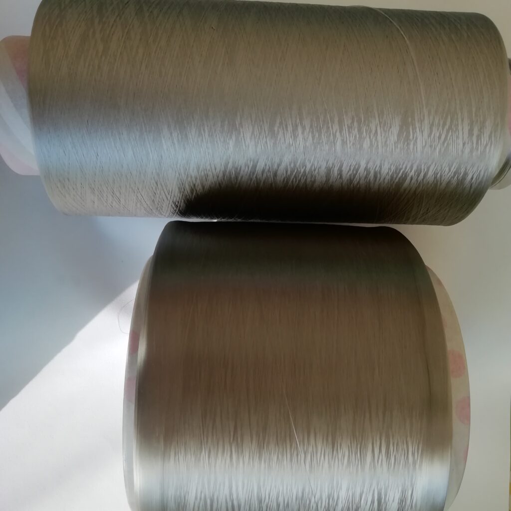 Graphene YARN 3 Graphene YARN 1