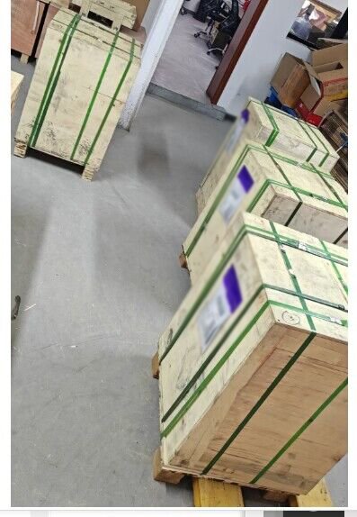 packaging graphite crucible 28 od 24 id 36 height 3